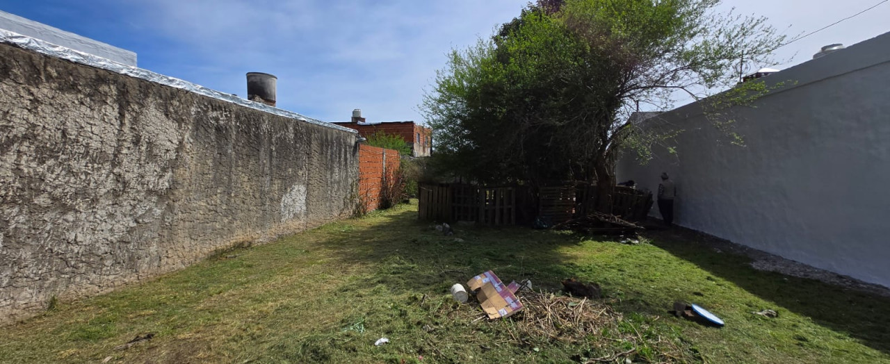 Lote En Pedro de Mendoza y  mtros de Blasco Ibáñez