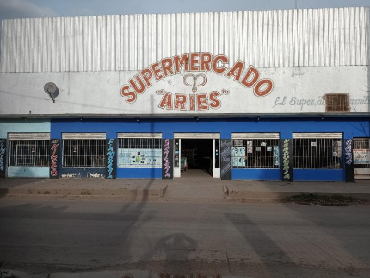 Deposito en alquiler ideal supermercado.