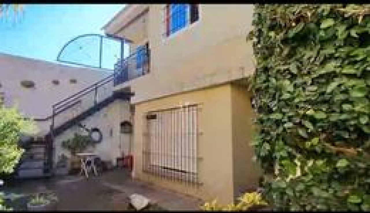 GRAN PH CON DOS PLANTAS A LA VENTA!!