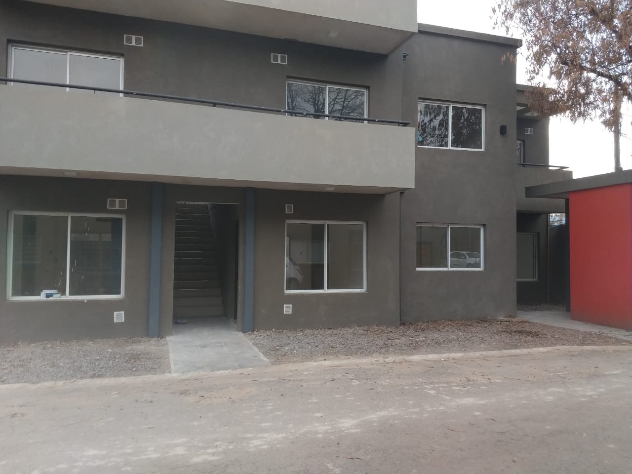 amplio deto 2 amb cocina separada y patio complejo "terrazas" Muñiz